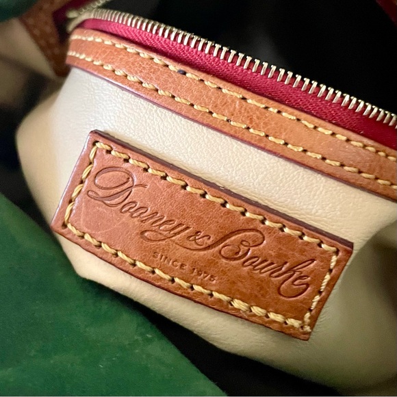 Vintage Dooney & Bourke Florentine Leather Laurel Crossbody Bag Purse - Picture 14 of 16